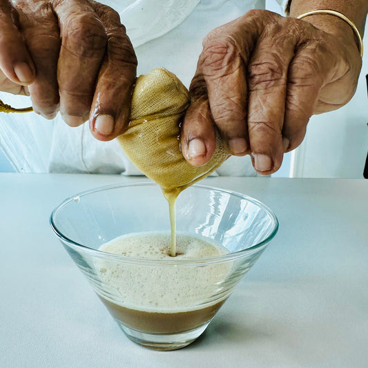 Herby Squeezy Shampoo Squeezing 