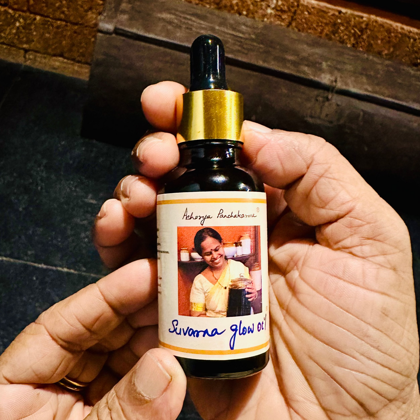 Suvarna Glow Oil